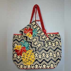 VERA BRADLEY straw metallic blue chevron pineapple Beach Tote and wristlet